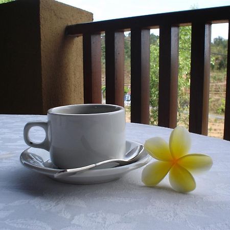Swaloh Resort & Spa Kalangbret Buitenkant foto